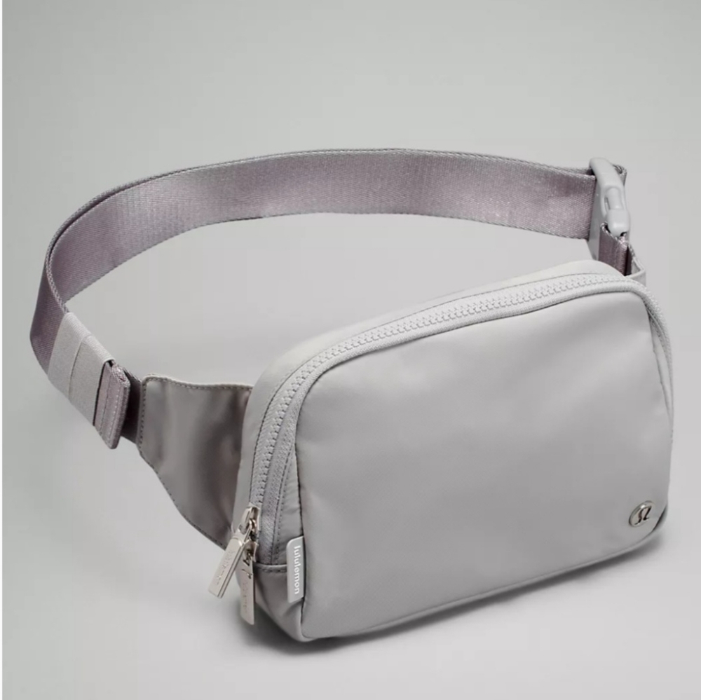 NEW LARGE SIZE Lululemon Everything Belt Bag - Picture 4 of 5